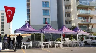 Şehit Üsteğmen Ege Akar'ın İzmir'deki ailesine şehadet haberi verildi