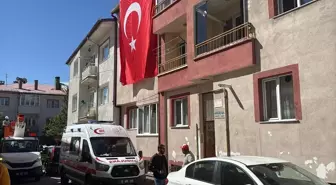 Şehit Uzman Çavuş Ümit Üzüm'ün Sivas'taki ailesine şehadet haberi verildi