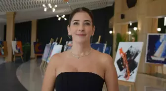 Ressam Aslıhan Öztürk'ten Gazze'ye Destek: 'Gayret-i Aşk' Sergisi Açıldı