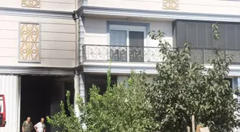 Antalya'nın Serik ilçesinde ev deposunda yangın çıktı