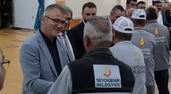 Seydişehir Belediye Başkanı Ustaoğlu, Kurban Bayramı'nda Personelle Bayramlaştı