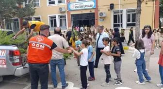 Seydişehir Atatürk İlkokulu'nda Fidan Dağıtımı Yapıldı