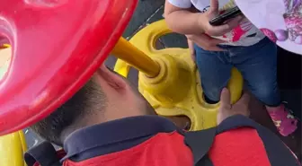 Siirt'te Oyun Parkında Ayağı Sıkışan Çocuk Kurtarıldı