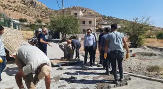 Silopi Kaymakamı Kösreli Köyünde Parke Taşı Çalışmalarını İnceledi