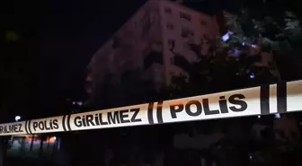 Sincan'da Yıkılma Riski Taşıyan Bina Tahliye Edildi
