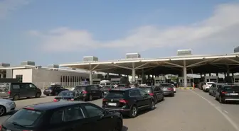 Edirne Sınır Kapılarında Gurbetçi Geçişleri Hızlandı