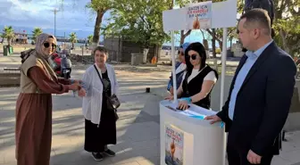 Sinop'ta Gazze İçin Mavi Kurdele Standı Açıldı