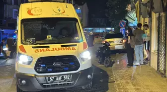 Sinop'ta Motosiklet ile Otomobil Çarpıştı: 2 Yaralı