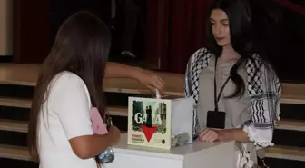 Novi Pazar'da 'Çocuk olmak kolay değil' Tiyatro Oyunu Sahnelendi