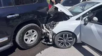 Şırnak'ta Trafik Kazası: 1'i Çocuk 3 Yaralı