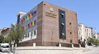 Şırnak'ta Yık Yap Projesi ile Modern Okullar İnşa Ediliyor