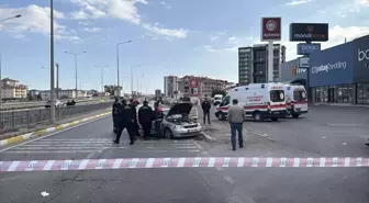 Sivas'ta Otomobil Kazası: 1 Ölü, 3 Yaralı