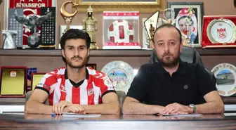 Özbelsan Sivasspor, Yusuf Cihat Çelik'i Transfer Etti