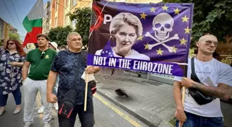 Bulgaristan'da Avroya Geçiş Protesto Edildi