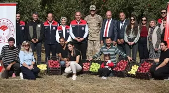 Kars'ın Halıkışlak Köyü'nde Yüksek Verimli Elma Hasadı