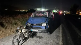Söke'de Yabancı Plakalı Minibüs Motosiklete Çarptı: 3 Yaralı