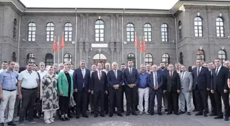 Srebrenitsa soykırımı kurbanları, Diyarbakır'da düzenlenen sergiyle anıldı