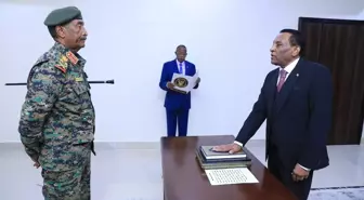 Port Sudan'ın Yeni Başbakanı Kamil İdris Göreve Başladı