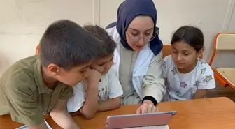 Kırıkhan'da Suriyeli Yetim Çocuklara Algoritma ve Kodlama Eğitimi