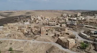 Süryaniler terör nedeniyle terk etmek zorunda kaldıkları topraklarına dönüyor