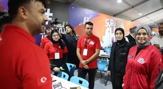 T3 Vakfı Başkanı Elvan Kuzucu Hıdır, TEKNOFEST Sürü İHA Yarışması'nı Ziyaret Etti