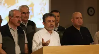 Tarım ve Orman Bakanı Yumaklı'dan, Çanakkale'deki yangınlara ilişkin açıklama Açıklaması