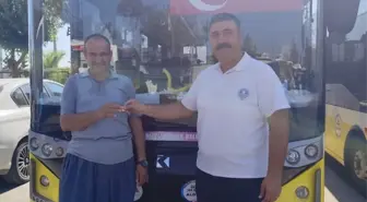 Mersin'de Şoför, Bulduğu Altını Sahibine Teslim Etti