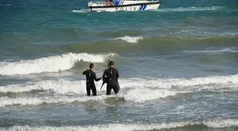 Tekirdağ'da Boğulma Tehlikesi Geçiren Genç Kurtarıldı, Arkadaşının Arama Çalışmaları Devam Ediyor