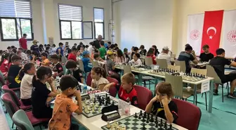 Çorlu'da İhtiyaç Sahibi Üniversite Öğrencilerine Burs Başvuruları Başladı