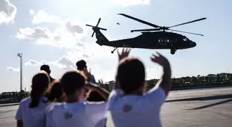 TEKNOFEST'te Öğrencilere Helikopter Keyfi