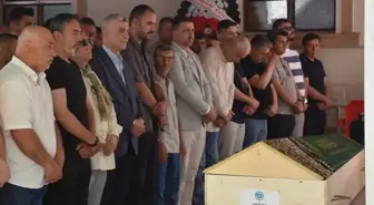Ticaret Bakanı Ömer Bolat, Tekirdağ'da Cenaze Törenine Katıldı