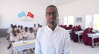 TİKA, açtığı sınıf, laboratuvar ve desteklediği çocuk merkeziyle Somali'nin kalkınmasında önemli rol oynuyor