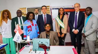TİKA, Gabon'da Kadın ve Gençlere Yönelik Dikiş Atölyesine Destek Verdi