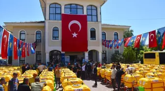 TİKA, Mamuşa'daki Çiftçilere İlaçlama Makineleri Hibe Etti