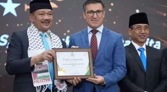 TİKA, Endonezya'da 'Uluslararası En İyi Kurumsal Partner' Ödülünü Kazandı