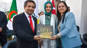 Cezayir'de Hat ve Ebru Sanatı Eğitim Programı Sertifika Töreni Düzenlendi