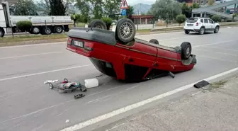 Tokat'ta Devrilen Otomobilde 2 Yaralı