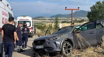 Tokat'ta Devrilen Otomobilde 3 Yaralı