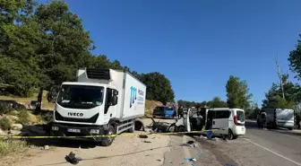 Tokat'ta Trafik Kazası: İki Kişi Hayatını Kaybetti, Üç Yaralı