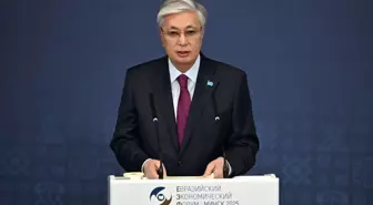 Tokayev: AEB Ülkeleri Yapay Zeka Rekabetinde Geride Kalmamalı