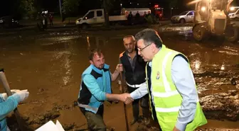 Trabzon'da Sel Felaketi: Belediye Ekipleri Seferber Oldu