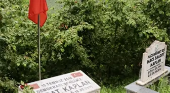 Trabzon'da 15 Temmuz şehidi mezarı başında anıldı