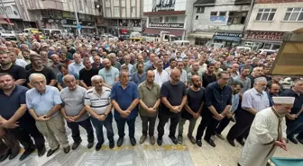 Trabzon'da Fındık Bahçesinde Ölü Bulunan Çiftin Cenazesi Defnedildi