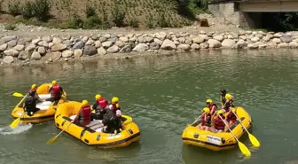 Trabzon'da şehit aileleri ve gaziler rafting heyecanı yaşadı
