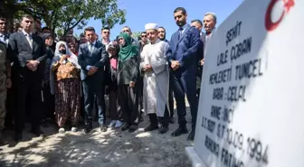 Tunceli'de PKK'lı teröristlerce Ulukale köyünde şehit edilen 13 sivil anıldı