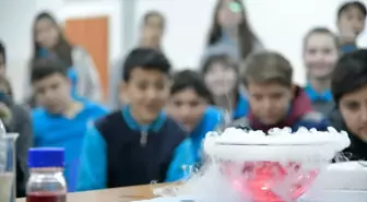 Tüpraş, Öğrencilere Bilimi Sevdirmek İçin Fen Deneyleri Videoları Yayınladı