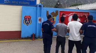 Turgutlu'da Jandarma Operasyonunda İki Şahıs Yakalandı