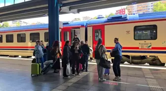 Turistik Karaelmas Ekspresi Zonguldak'a İkinci Kez Ulaştı