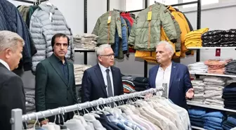 Türk Kızılay Sivas'ta Butik Giyim Mağazası Açtı