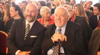 Atıl Kutoğlu'na Avusturya'da Gümüş Onur Madalyası